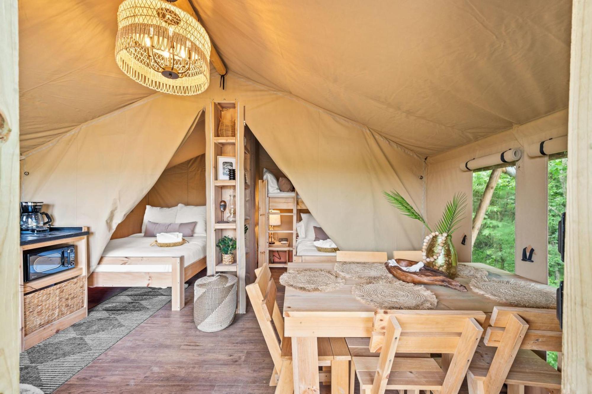 The Lodges At Eden Reserve - Safari Tents Уильямстаун Экстерьер фото